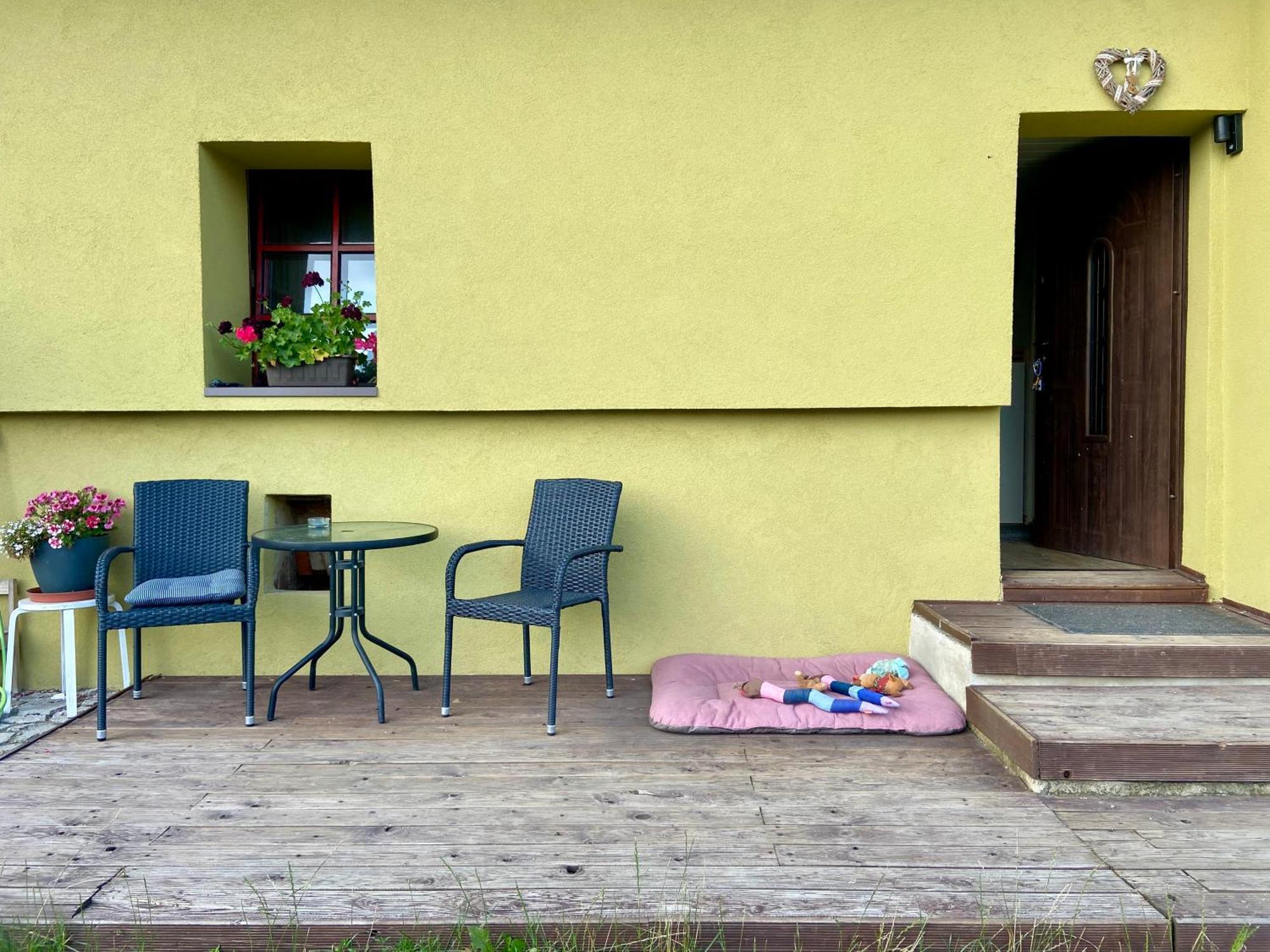 Chalupa Kokorinsko Mseno Buitenkant foto